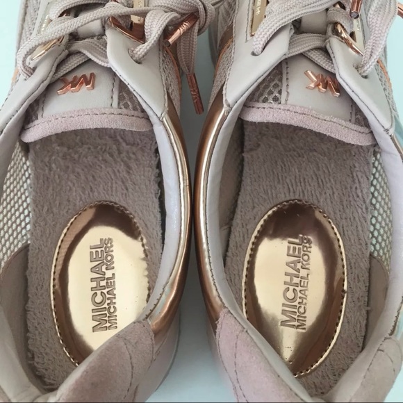 Michael Kors Maggie Trainer Sneakers Blush sz 7.5 - Picture 7 of 7